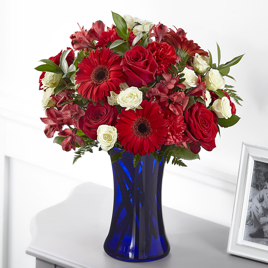 Hearts Embrace Bouquet – Burlington In Bloom Inc, Burlington IA