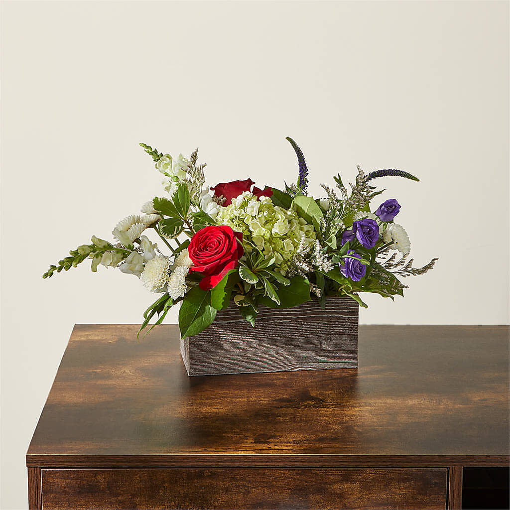 Sweet Magnolia Bouquet –  Burlington In Bloom Inc, Burlington IA