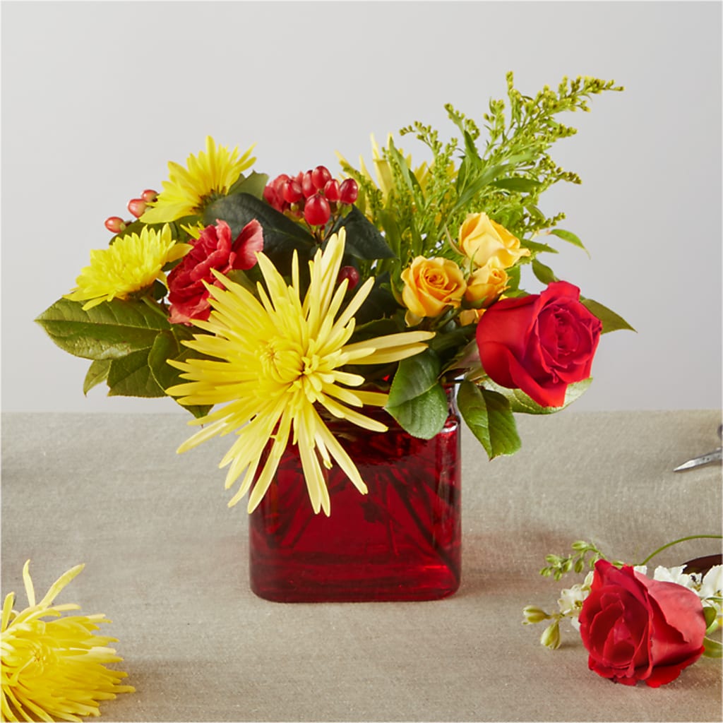Lucky Lantern - A Florist Original –  Burlington In Bloom Inc, Burlington IA