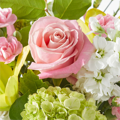 Garden Delight Bouquet –  Burlington In Bloom Inc, Burlington IA