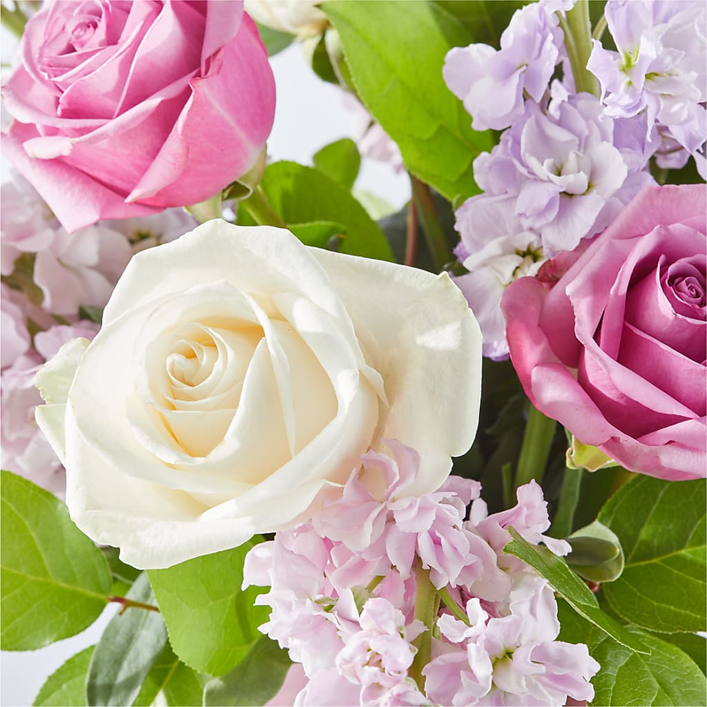 Springtime Spritz Bouquet –  Burlington In Bloom Inc, Burlington IA