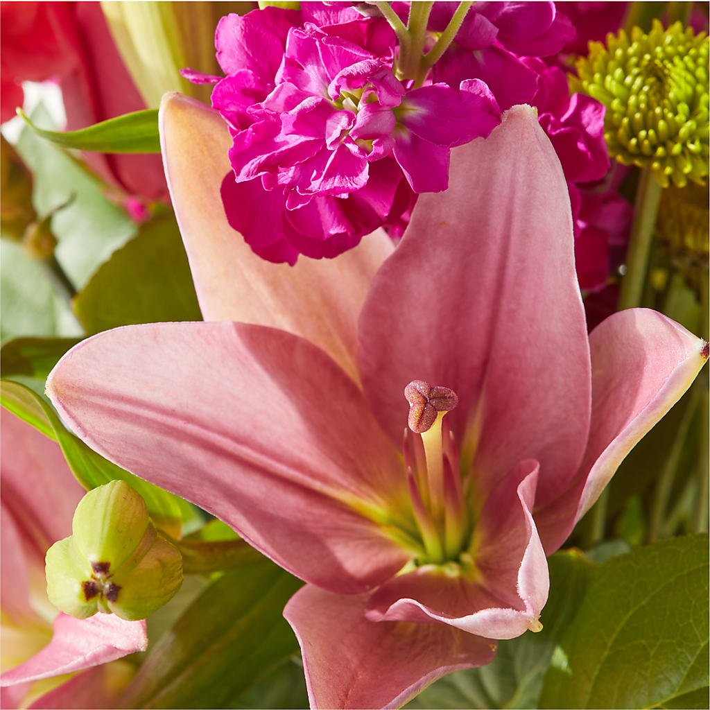 Watermelon Crush Bouquet –  Burlington In Bloom Inc, Burlington IA