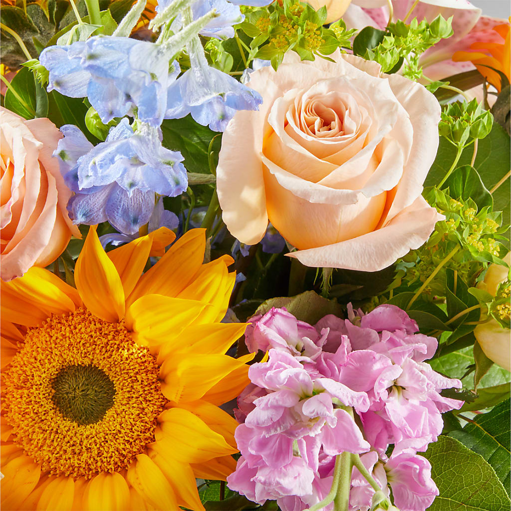 Dreamy Meadows Bouquet –  Burlington In Bloom Inc, Burlington IA